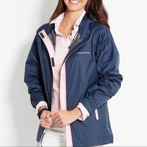 Navy Vineyard Vines Stow & Go Rain Jacket Small